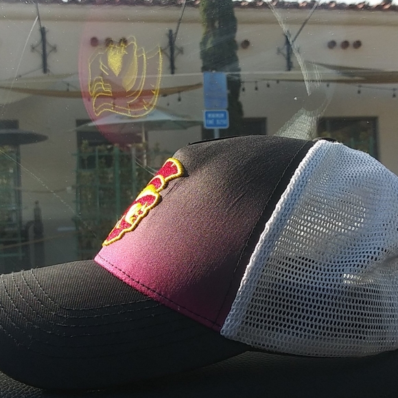 USC hat - Picture 4 of 4
